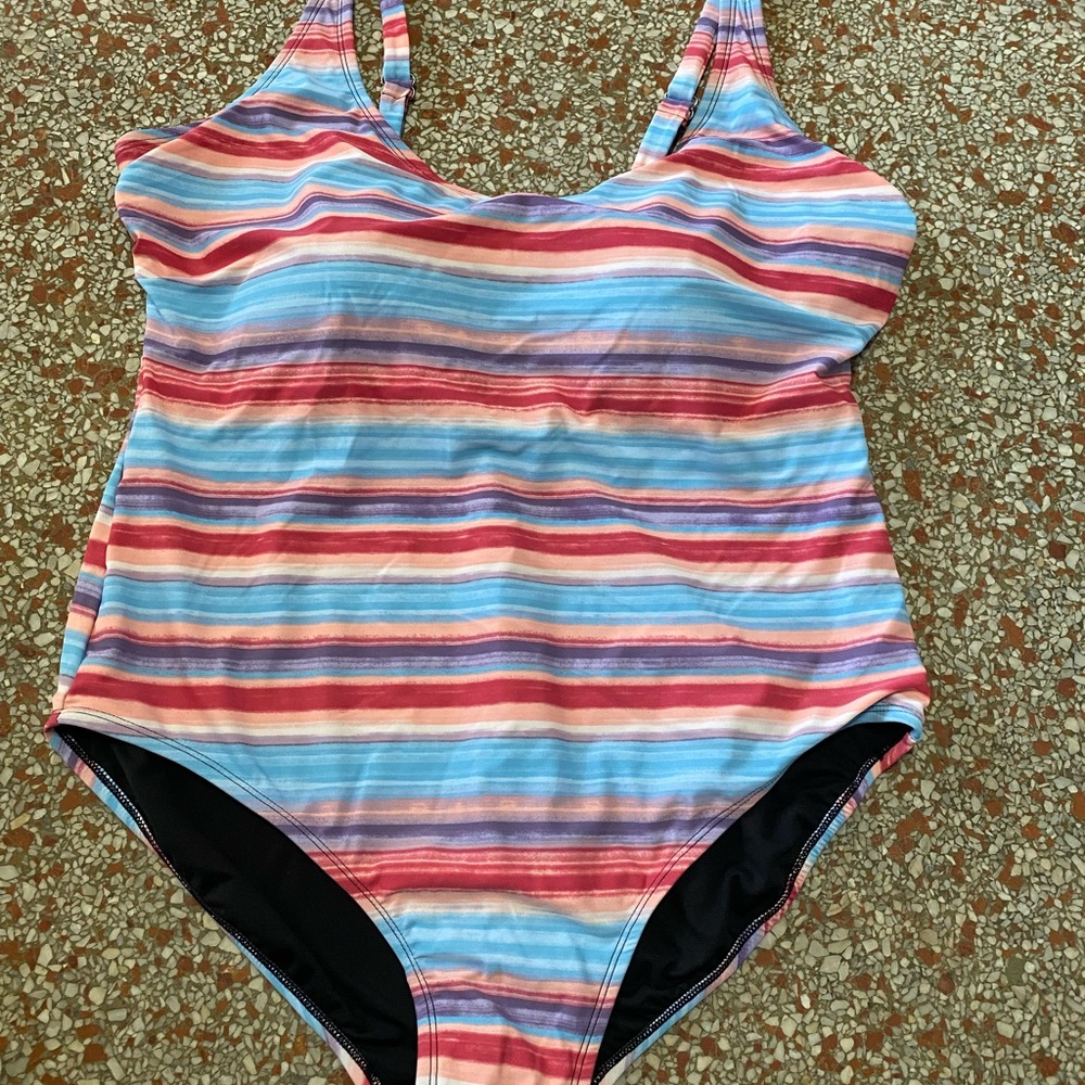 Bathing suit
